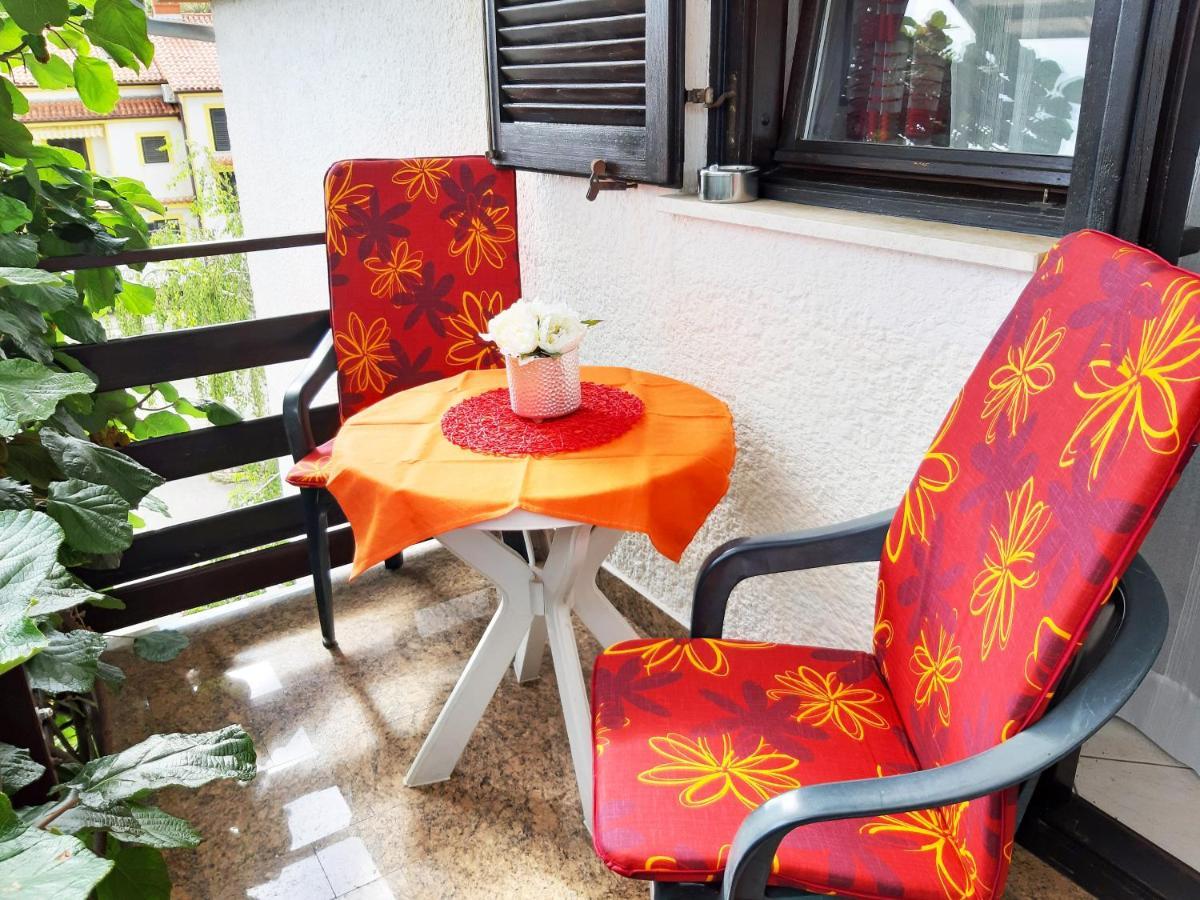 Apartments Zrinka 793 Poreč Exteriör bild