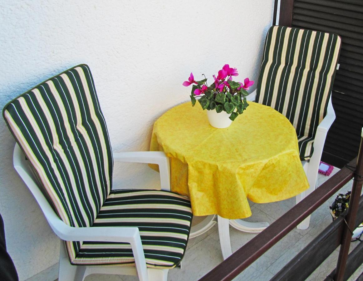 Apartments Zrinka 793 Poreč Exteriör bild
